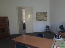 apartament-cu-3-camere-de-vanzare-93-mp-situat-in-zona-centrala-1